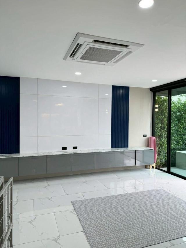ขายบ้านเดี่ยวสุดหรู สไตล์ Modern #เศรษฐสิริ ทวีวัฒนา ขนาดที่ดิน 123 ตร.วา พื้นที่ใช้สอยมากกว่า 400 ตร.ม.บ้านหลังมุม พร้อมอยู่🌿 12