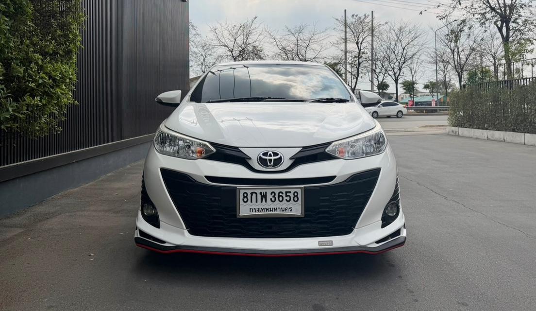 YARIS 1.2 รุ่น E ปี19 รถมือเดียว น้อย 67,*** โลแท้ๆเข้าเช็คศูนย์ตลอด สีเดิมทั้งคัน รูปที่ 2
