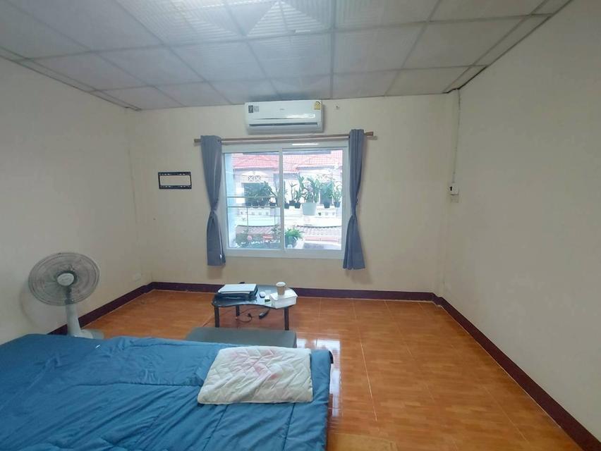 ขายบ้าน 2 ชั้น หมู่บ้านปิยวรารมย์ ไทรน้อย นนทบุรี 6