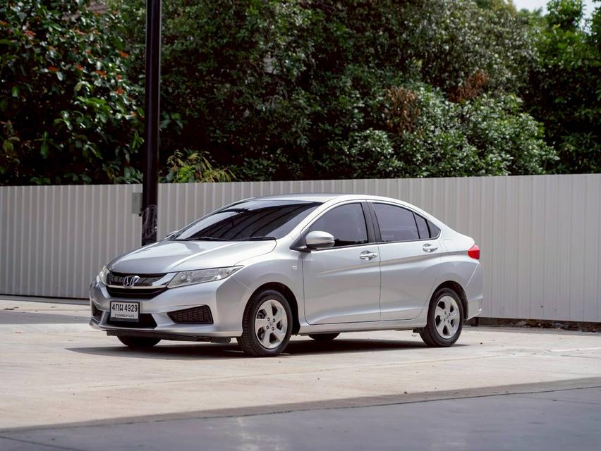 HONDA CITY 1.5V ปี 2015 รับประกันเครื่องเกียร์ 3 ปีหลังการขาย