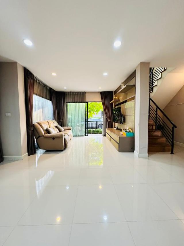 ขายบ้านเดี่ยว หลังริม 2 ชั้น หมู่บ้านไลฟ์ บางกอก บูเลอวาร์ด ราชพฤกษ์ 3