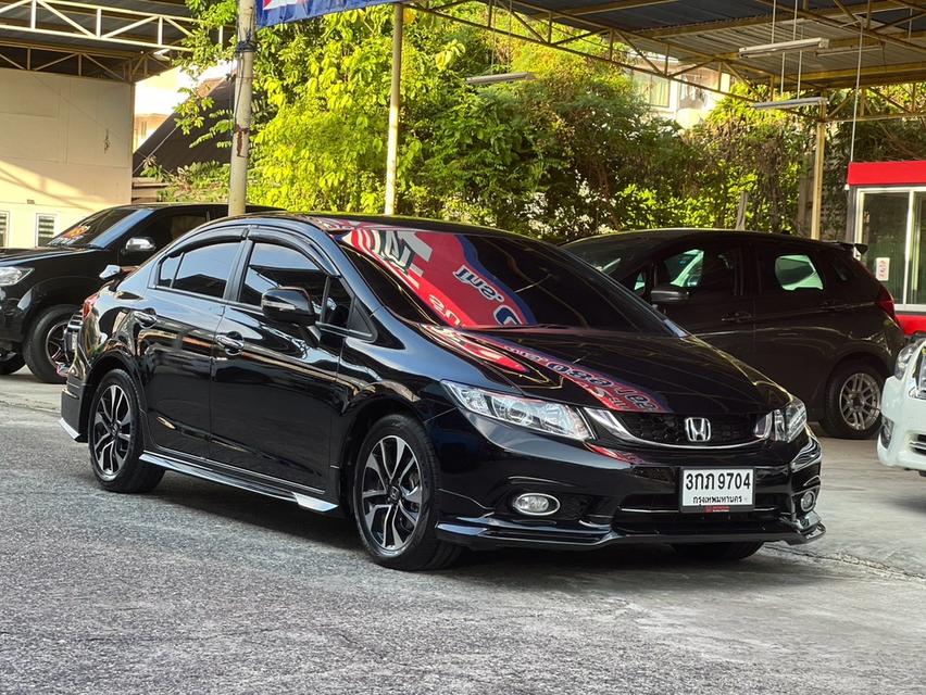 HONDA CIVIC FB 2014 1.8ES SPORT ออโต้ สีดำ รถมือเดียว โดดเด่นด้วยชุดแต่งรุ่นพิเศษ SPORT รอบคัน