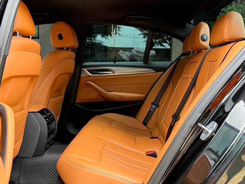 2020 BMW 520D MSPORT G30 รถมือเดียวออกป้ายแดง รถวิ่งน้อยเพียง 68,000 กม รถไม่เคยมีอุบัติเหตุครับ 13