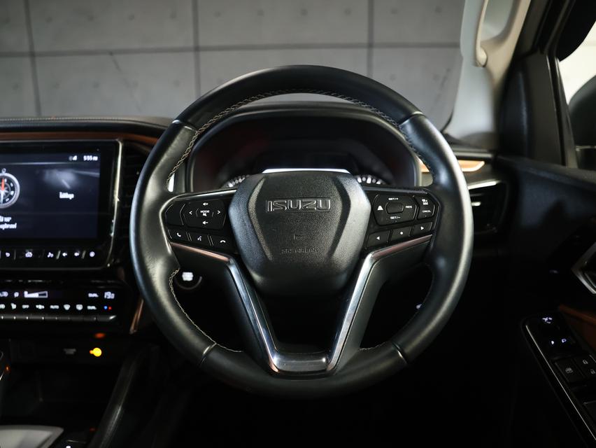2022 Isuzu MU-X 3.0 (ปี 20-26) Ultimate 4WD SUV AT รูปที่ 8