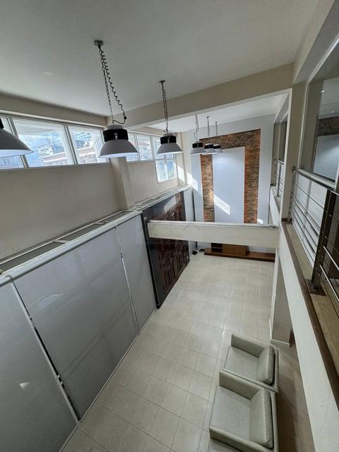 ให้เช่า ขาย อาคารพาณิชย์ 6 ชั้นรวมดาดฟ้า 2 คูหา ตีทะลุกัน พื้นที่กว่า 600 ตร.เมตร ถนนสุทธิสารวินิจฉัย ซอยพิบูลย์อุปถัมภ์ ใกล้ MRTสุทธิสาร เขตห้วยขวาง 3