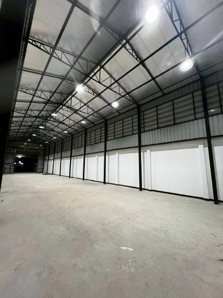 ให้เช่าโกดังโรงงานพร้อมออฟฟิศย่านกรุงเทพกรีฑา ขนาด 400 ตรม. พิกัดเขตสะพานสูง กรุงเทพฯ ใกล้มอเตอร์เวย์ ออกร่มเกล้า 2