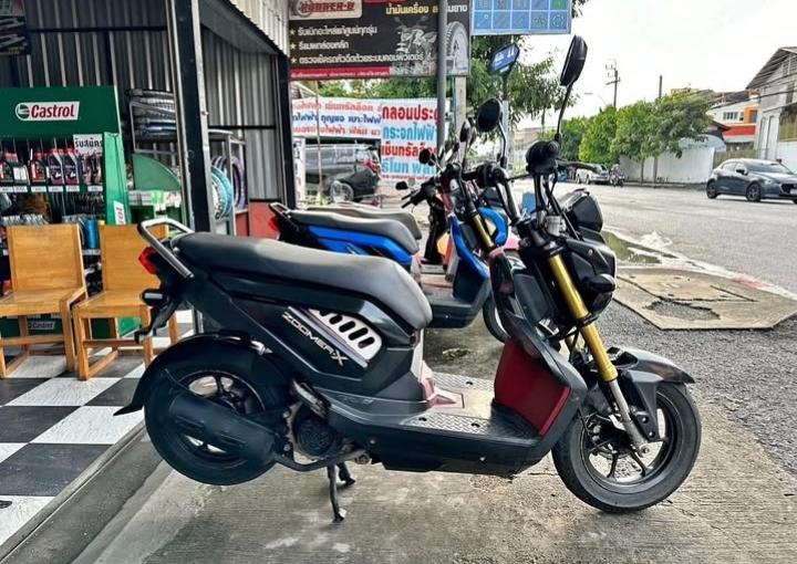 Honda Zoomer X สีดำ 2