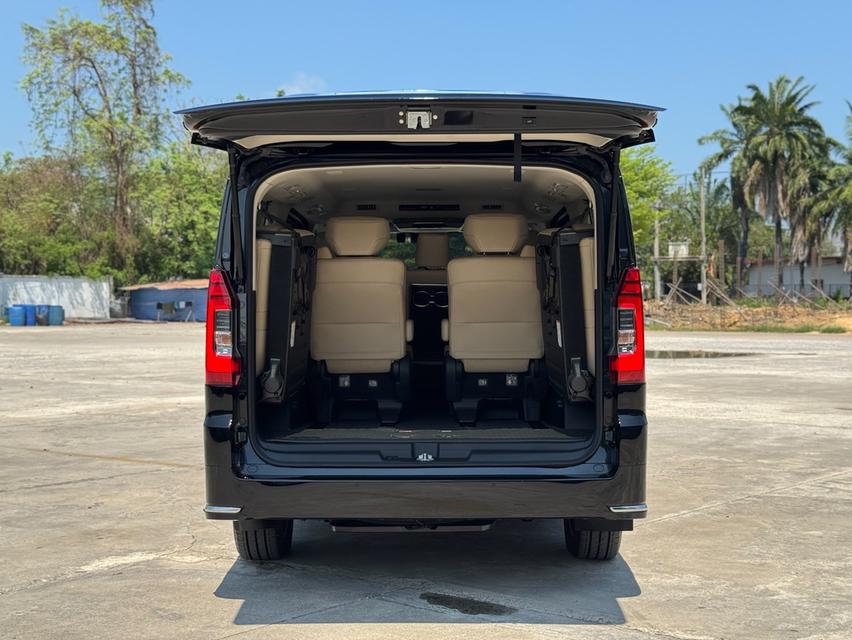 Toyota Majesty 2.8 grande top 2024 สีดำ  ออโต้ ใหม่ที่สุดในตลาด รูปที่ 9