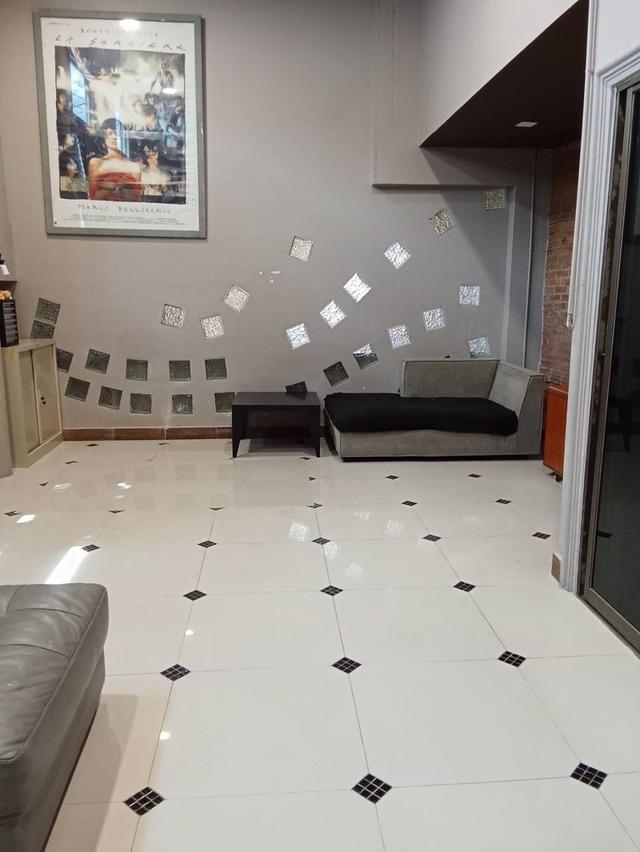 🏡🏢 ให้เช่าด่วน! โฮมออฟฟิศ/บ้านเดี่ยว 2 ชั้น โชคชัย 4 พื้นที่ใช้สอย 500 ตร.ม. รีโนเวทใหม่! 4+1 ห้องนอน จอดรถได้ 3-8 คัน 🚗 45,000 บาท/เดือน 11