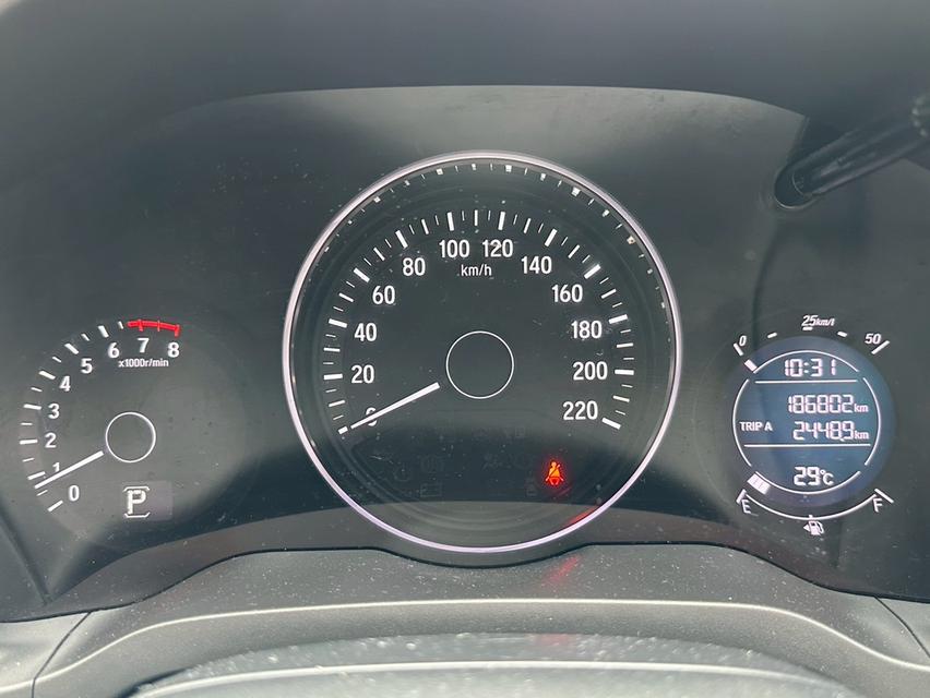 2016 Honda HRV 1.8 e รถมือเดียวป้ายแดง 5