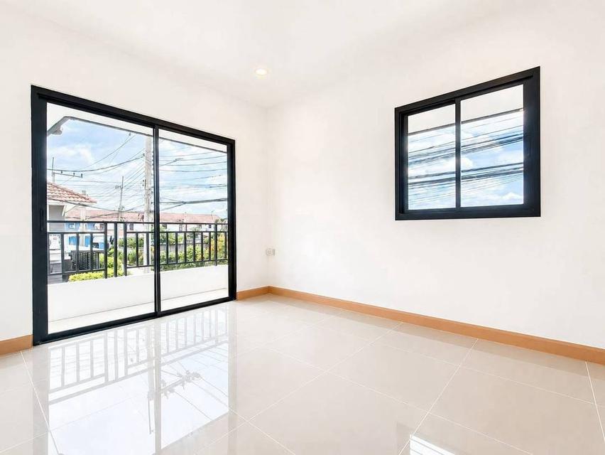 หมู่บ้านพฤกษา3  ถนนวัดลาดปลาดุก บางบัวทอง ทาวน์เฮาส์ 2 ชั้น  หลังมุม ตกแต่งใหม่พร้อมอยู่ มีพื้นที่ด้านข้าง โปร่ง โล่ง รับลมดี บรรยากาศดี 15