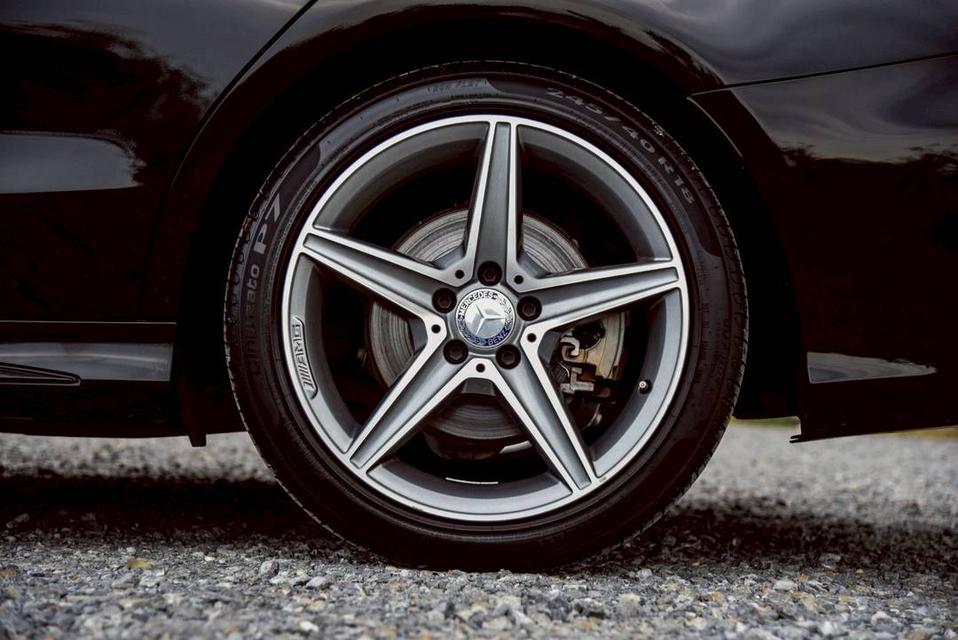 Mercedes Benz C300 AMG BlueTec Hybrid 17