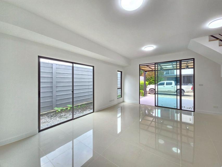 หมู่บ้านพลีโน่ รังสิตคลองสี่-วงแหวน ซ.9 โทรสอบถามราคา 9