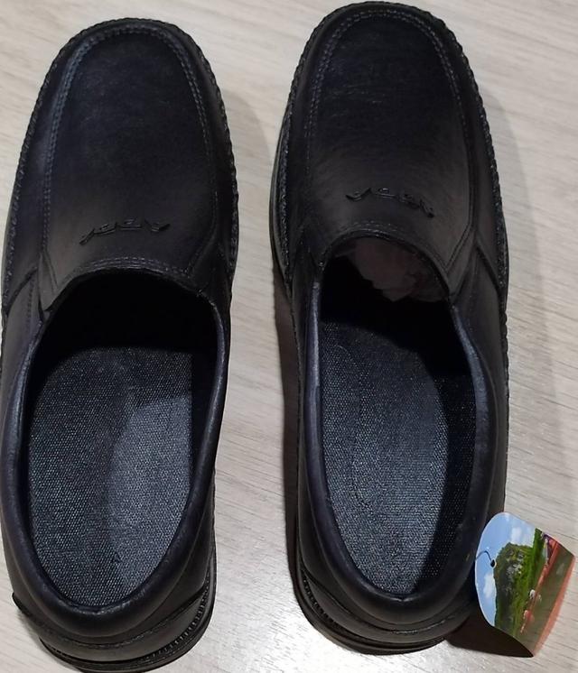 รูป ขายรองเท้าคัชชูผู้ชายหุ้มส้นยี่ห้อ ADDA รุ่น 17601M1 สีดำ ขนาด 8 สินค้าใหม่  3