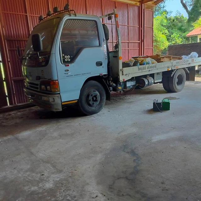 Isuzu NKR66LXS ปี 1999