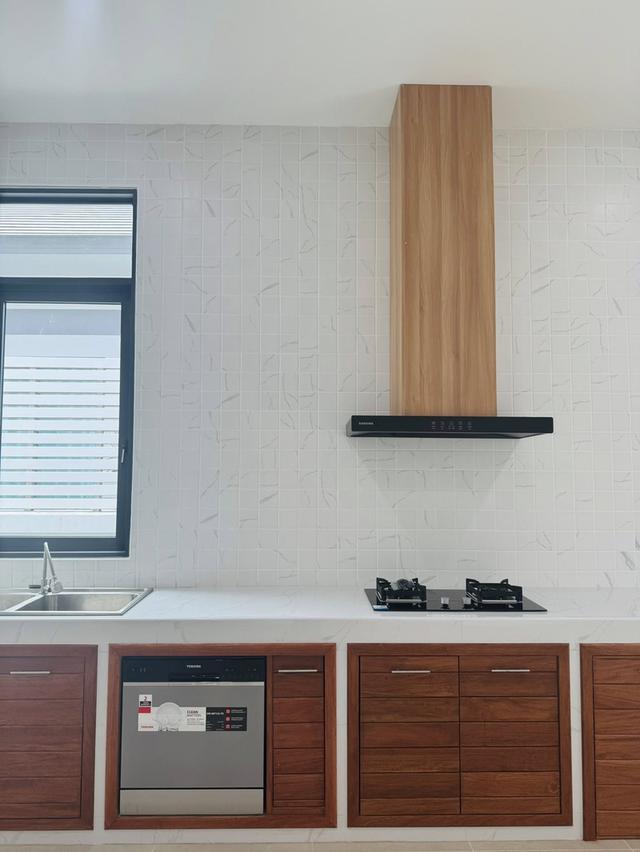 ให้เช่า!! วิลล่าพัทยา ขนาด 200 ตรว. ใกล้อ่างเก็บน้ำมาบประชัน 6