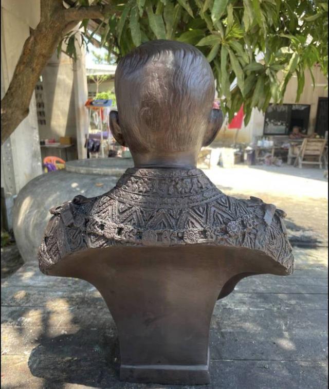 692.พระบรมรูปหล่อในหลวงรัชกาลที่ 9 พระบาทสมเด็จพระปรมินทรมหาภูมิพลอดุลยเดช รูปที่ 3
