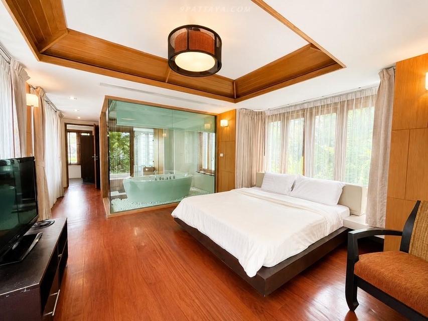 For Sale / Rent — Ultra Luxury Private Beachfront Villa, Wongamat North PattayaA rare private beachfront residence Wongamat Beach, North Pattaya 11