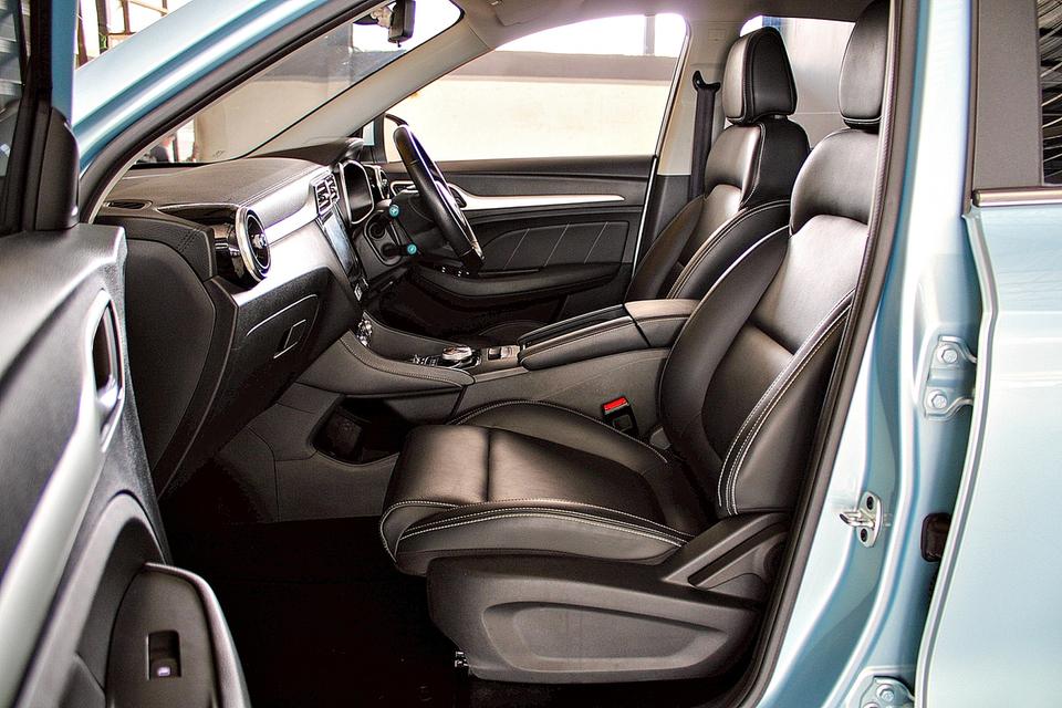 2020 MG ZS EV 100% สีฟ้า Como Blue เกียร์ออโต้ SUV ไฟฟ้าล้วน รูปที่ 10