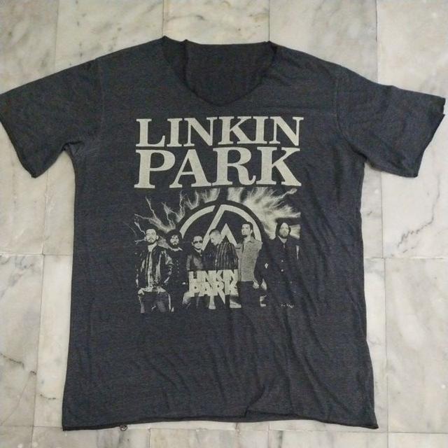 เสื้อยืดแขนสั้น แนววงดนตรีร๊อกชาวอเมริกัน Vintage LinKin Park มือสอง สภาพดี ของพร้อมส่งครับ