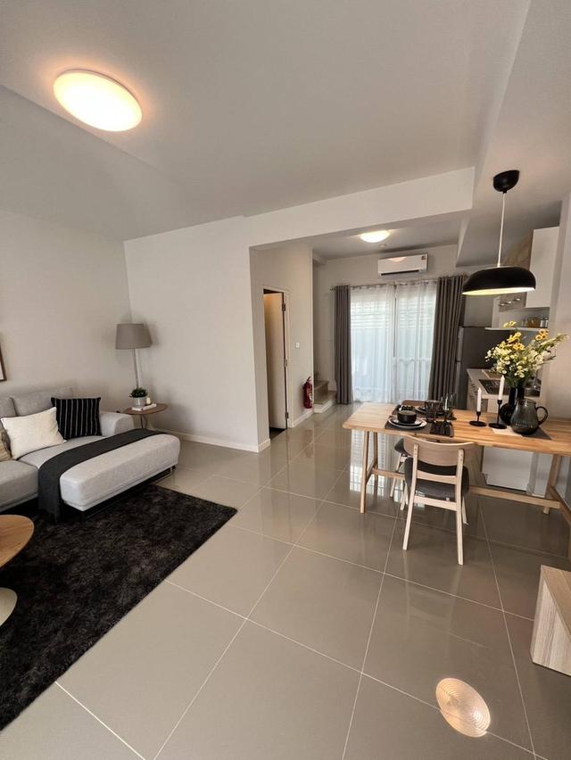🏡🌳ให้เช่าทาวน์โฮมสองชั้น บ้านพร้อมเข้าอยู่ โครงการหรู สวยทั้งดีไซน์และฟังก์ชัน 9