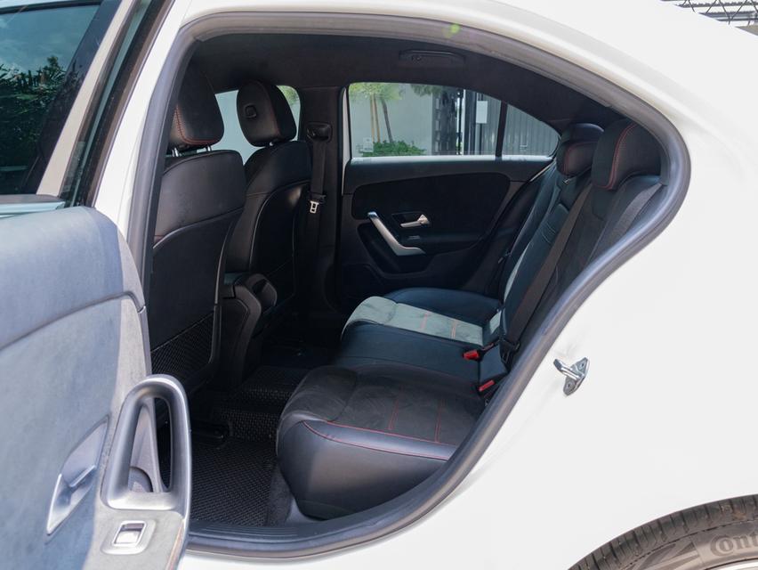 Mercedes Benz A200 AMG ปี 2021 รูปที่ 9