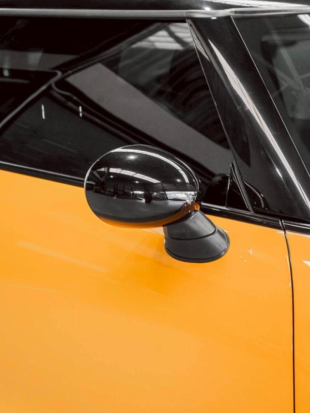 รหัสรถ 67GG6545 Mini Cooper F56 รถศูนย์ Mini ปี 2016