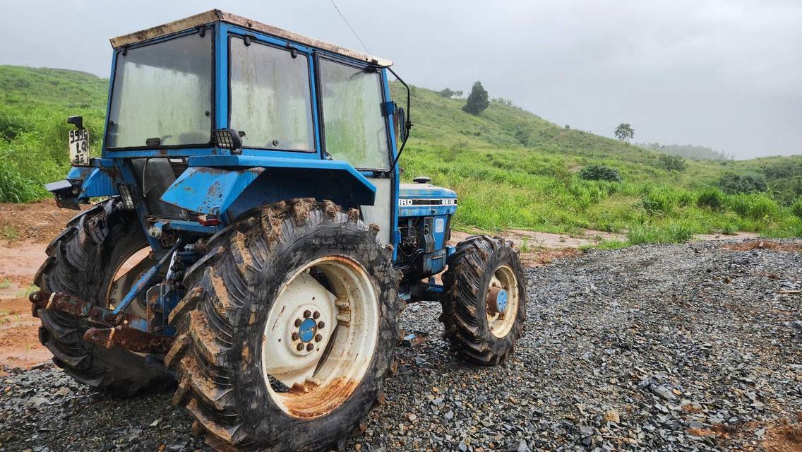 รถไถนา แทรคเตอร์ FORD 6610 ตู้เก๋ง 4WD มี low-high เสื้อลาย เก่าญี่ปุ่นแท้ พร้อมใช้ 9