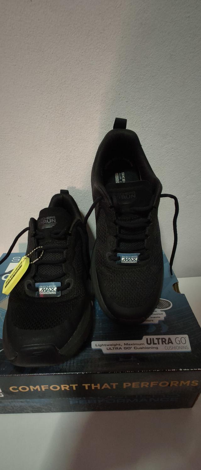 ขายรองเท้า Skechers Max Cushioning Delta สภาพ99 13