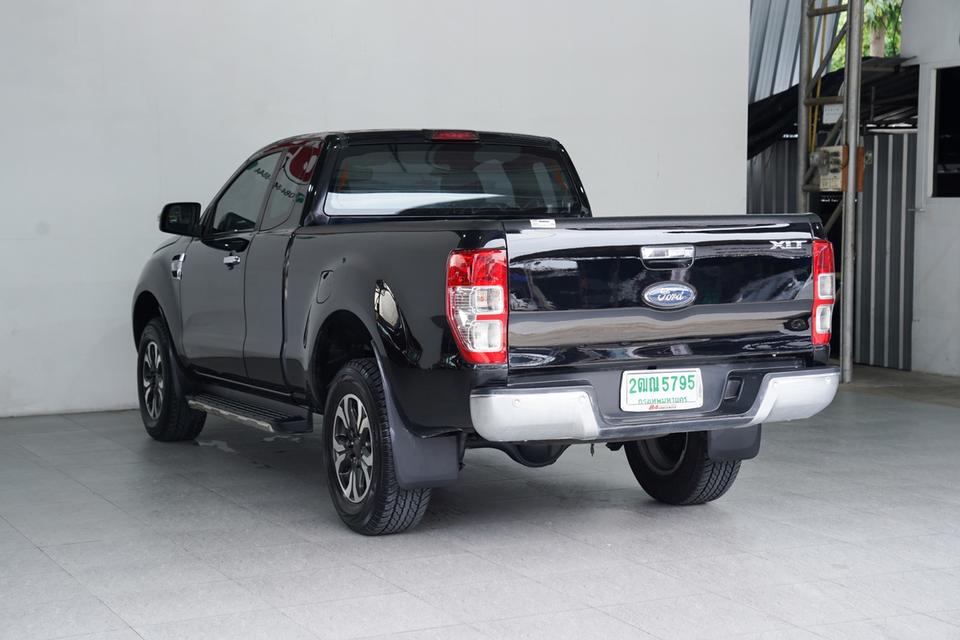 FORD RANGER 2.2 XLT MT ปี2018 สีดำ 3