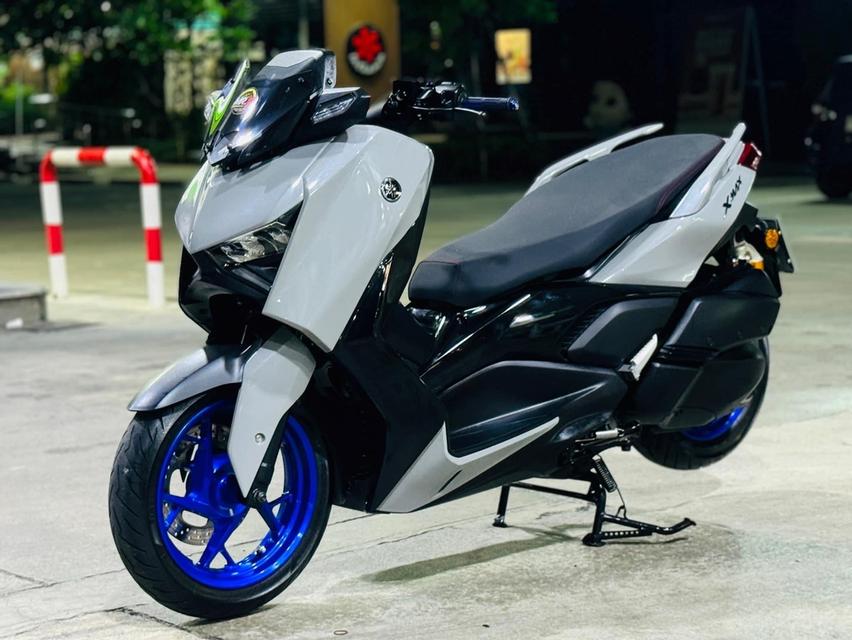 Yamaha Xmax 300 ปี 2023 สีเทาแลมโบ