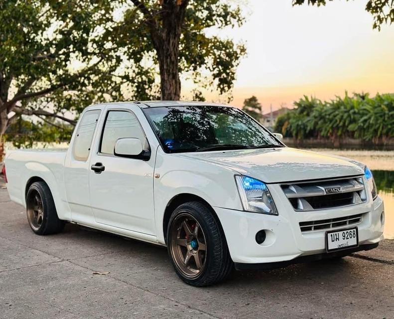 ขาย Isuzu D-Max Cab 2.5 ปี 2011 สีขาว