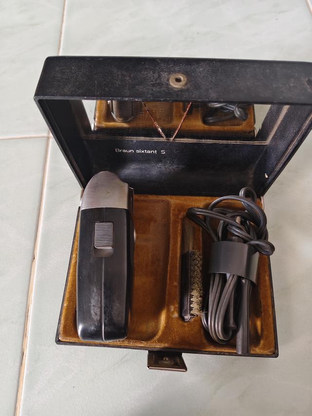 เครื่องโกนหนวดวินเทจ Braun Sixtant S 2
