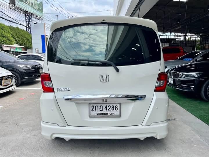 HONDA FREED ปี 2013 2