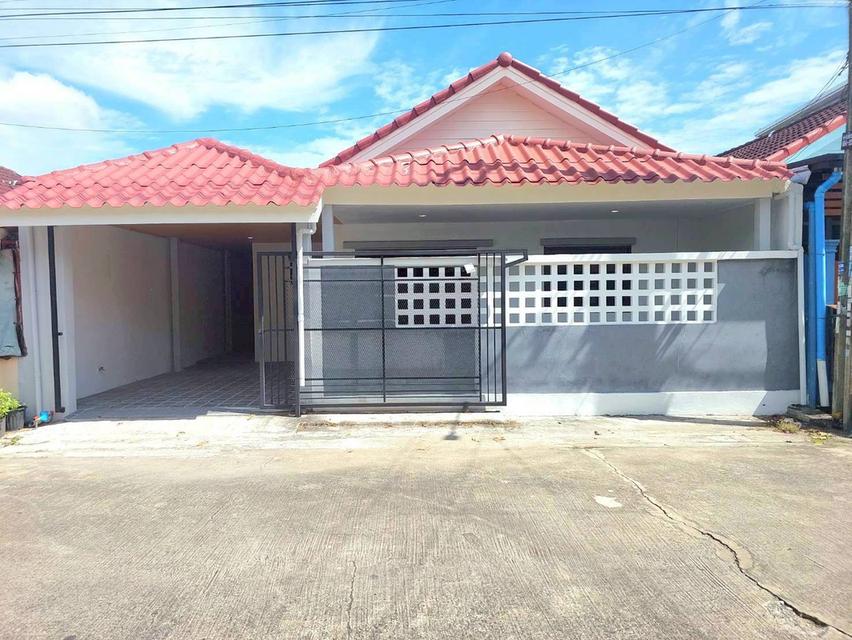 หมู่บ้านอมรพันธ์ เลียบวารี 1