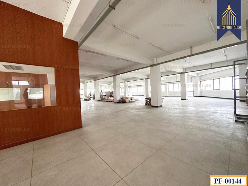 ขาย อาคารโกดัง โรงงาน พร้อมออฟฟิศ มีใบ รง.4 บางขุนเทียน 16