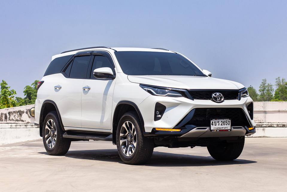 TOYOTA Fortuner 2.4 Leader G 6A/T ปี 2023 รูปที่ 3