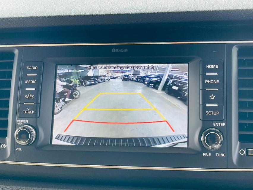 Kia Grand Carnival 2.2LX 8AT 2020  9
