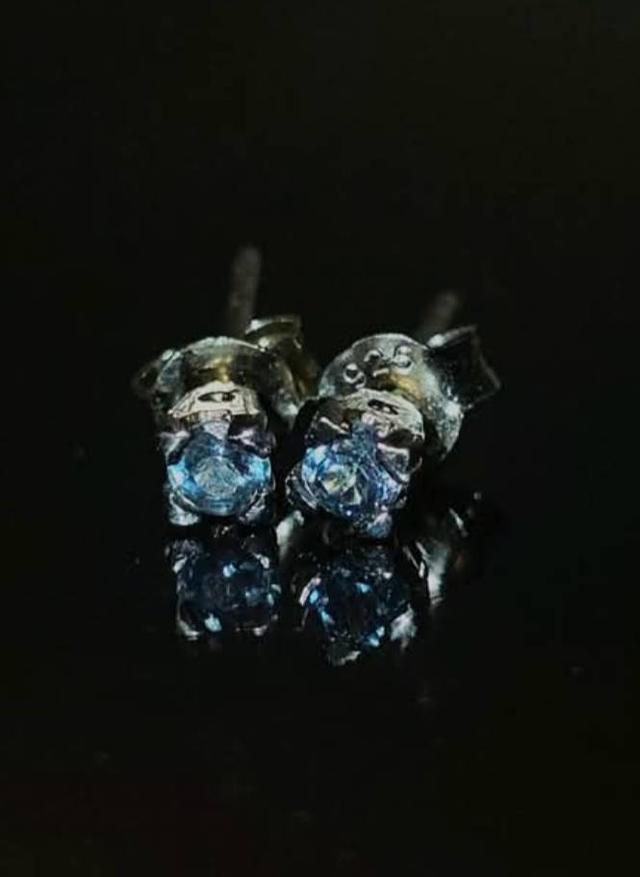 จิว-ต่างหูเพชร เพชรน้ำดีมีคุณภาพ พร้อมใบรับประกันสินค้าทุกชิ้น เพชรน้ำดีมีคุณภาพ สั่งทำออกแบบได้ตามที่ต้องการ- ปุอามี่ Diamond Lap Rama2(095-8894732) รูปที่ 3