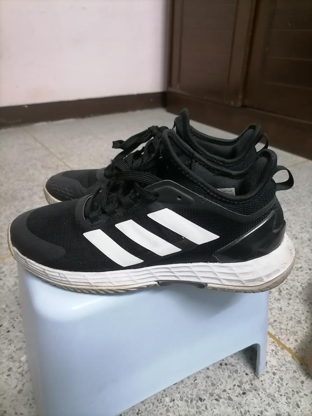 รองเท้า Adidas Adizero ubersonic
