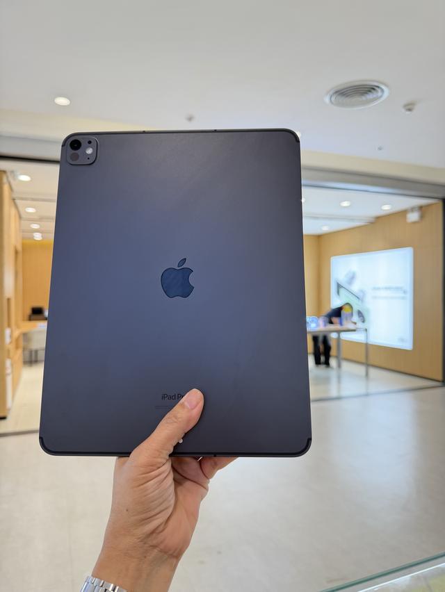 iPad ProM4 sim 256gb ขนาด 13 นิ้ว ผ่อนได้ รับเทิร์น