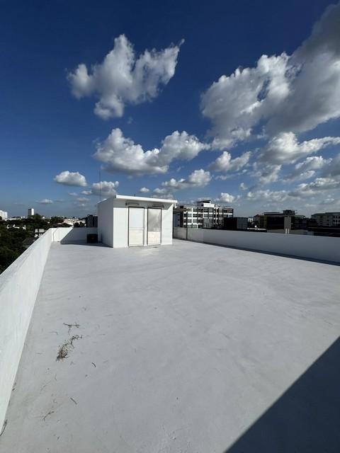 ให้เช่าอาคารพาณิชย์ 6 ชั้นรวมดาดฟ้า 2 คูหา ตีทะลุกัน พื้นที่กว่า 600 ตร.เมตร ถนนสุทธิสารวินิจฉัย ซอยพิบูลย์อุปถัมภ์ ไม่ไ 7