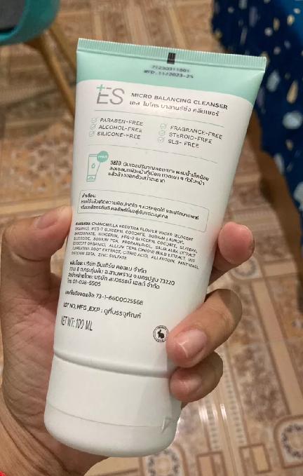 ES Micro Balancing Cleanser 3