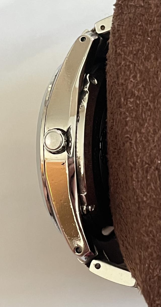 OSSIL TWIST รุ่นพิเศษ – หน้าปัดโชว์เฟืองบางส่วน (Semi Skeleton)