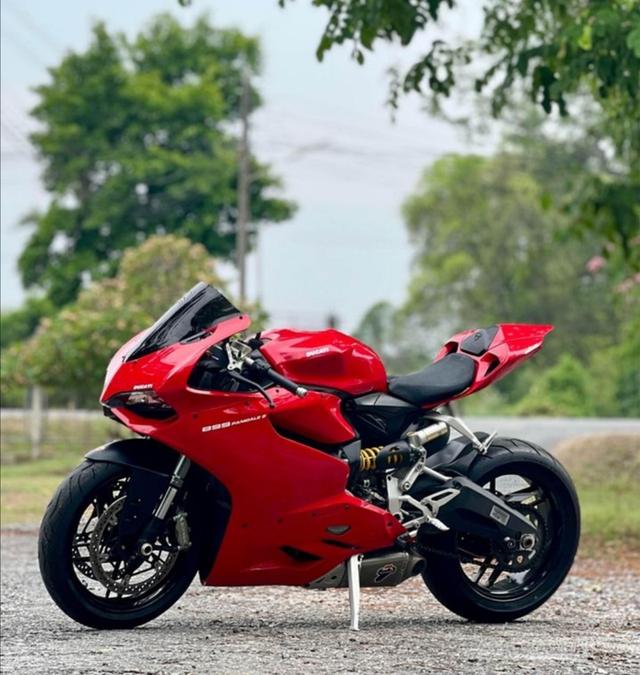 Ducati Panigale 899 3