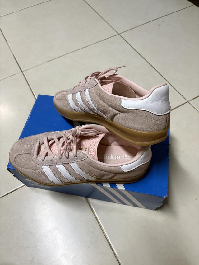 รองเท้า adidas gazelle indoor sandy pink  3