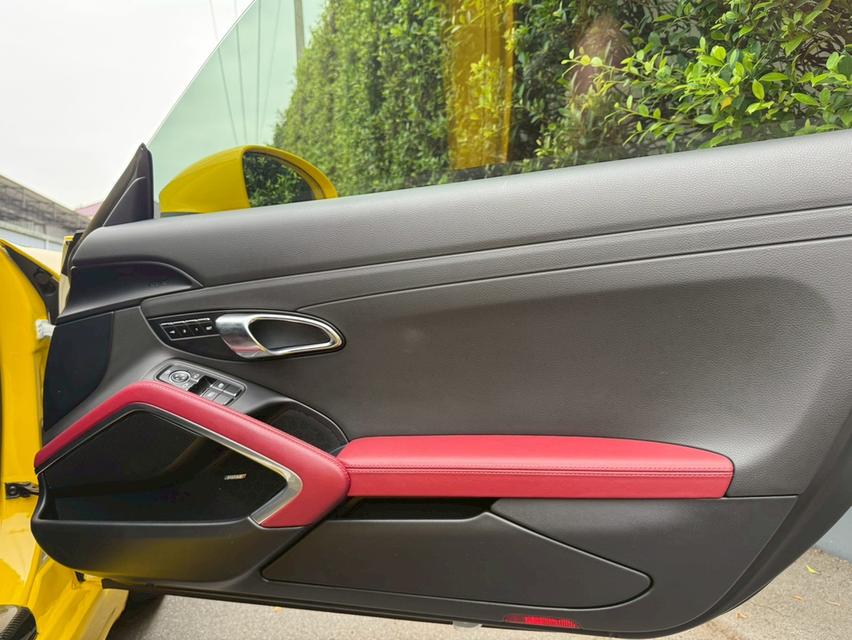 Porsche 718 Cayman สีขาว Wrap เหลือง ปี 2018 จด 2019 ประวัติเข้าศูนย์ชัดเจน 9