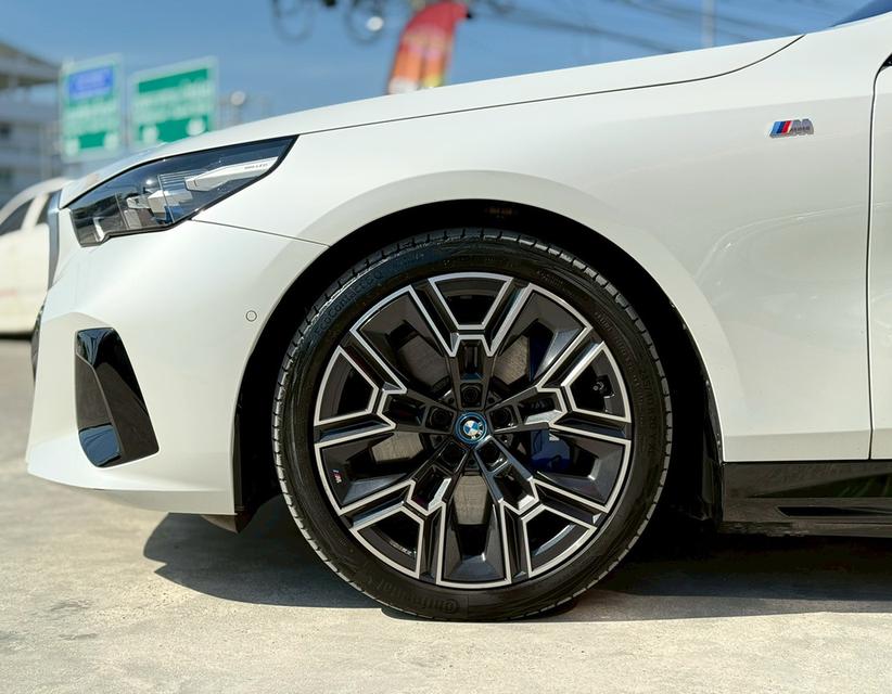 ปี 2023 BMW i5, eDrive40 M SPORT โฉม G60 รูปที่ 18