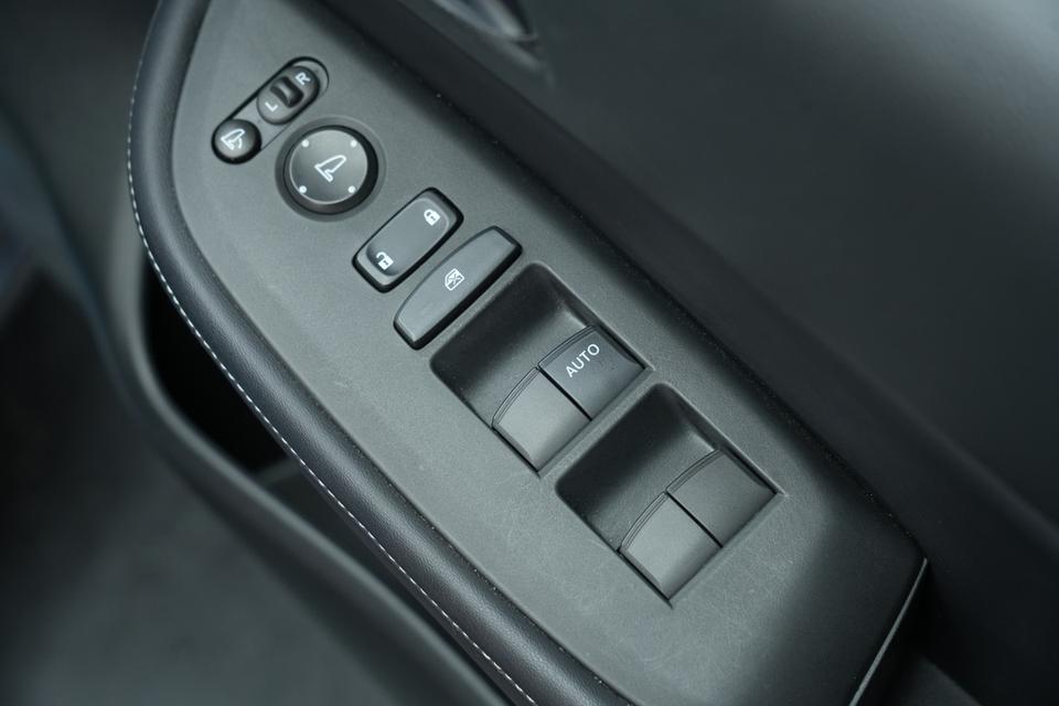 2024 HONDA CITY 1.0 SV Hatchback สีเทา เลขไมล์ 17650 กม. 17
