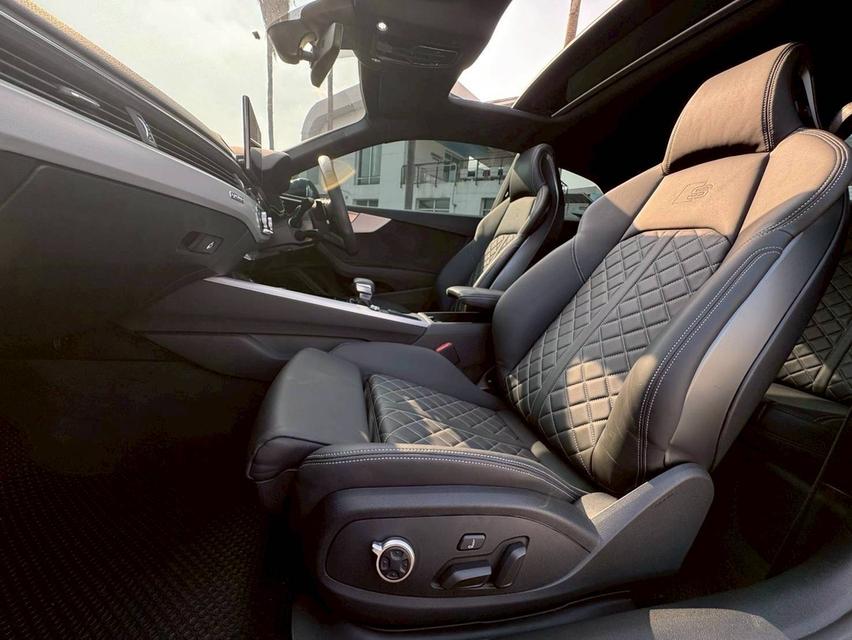 Audi A5 45 TFSI Quattro S-Line Black Editionปี 2023 ไมล์ 17,xxx km รูปที่ 11